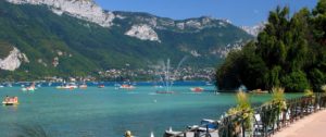 Camping près du lac d’Annecy : une destination de vacances de rêve