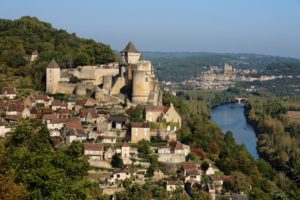 Camping : découvrir la Dordogne et autres destinations en France