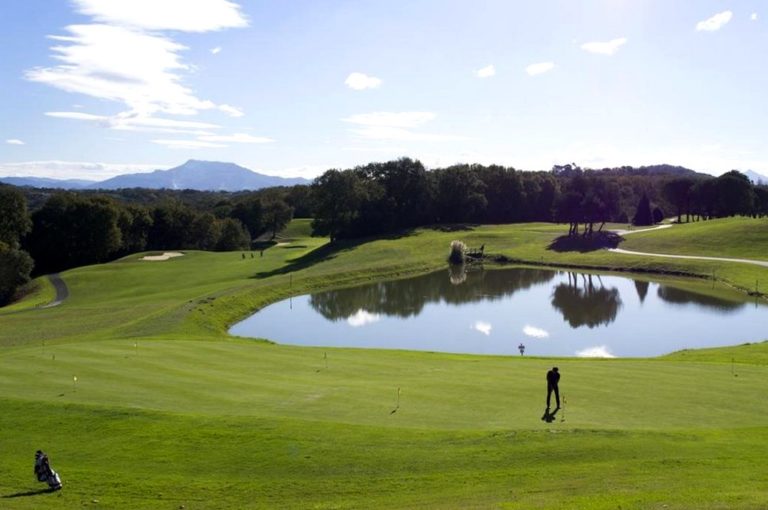 Jouer au golf au Pays Basque