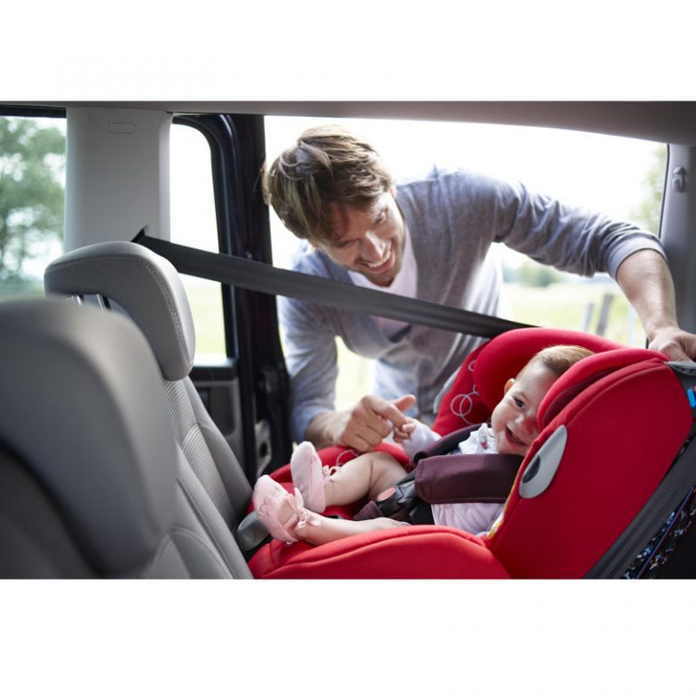 Bien choisir le siège auto de son enfant pour un voyage en voiture